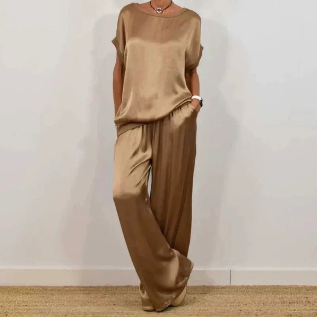 Cecilia | Chic Two-Piece Ensemble