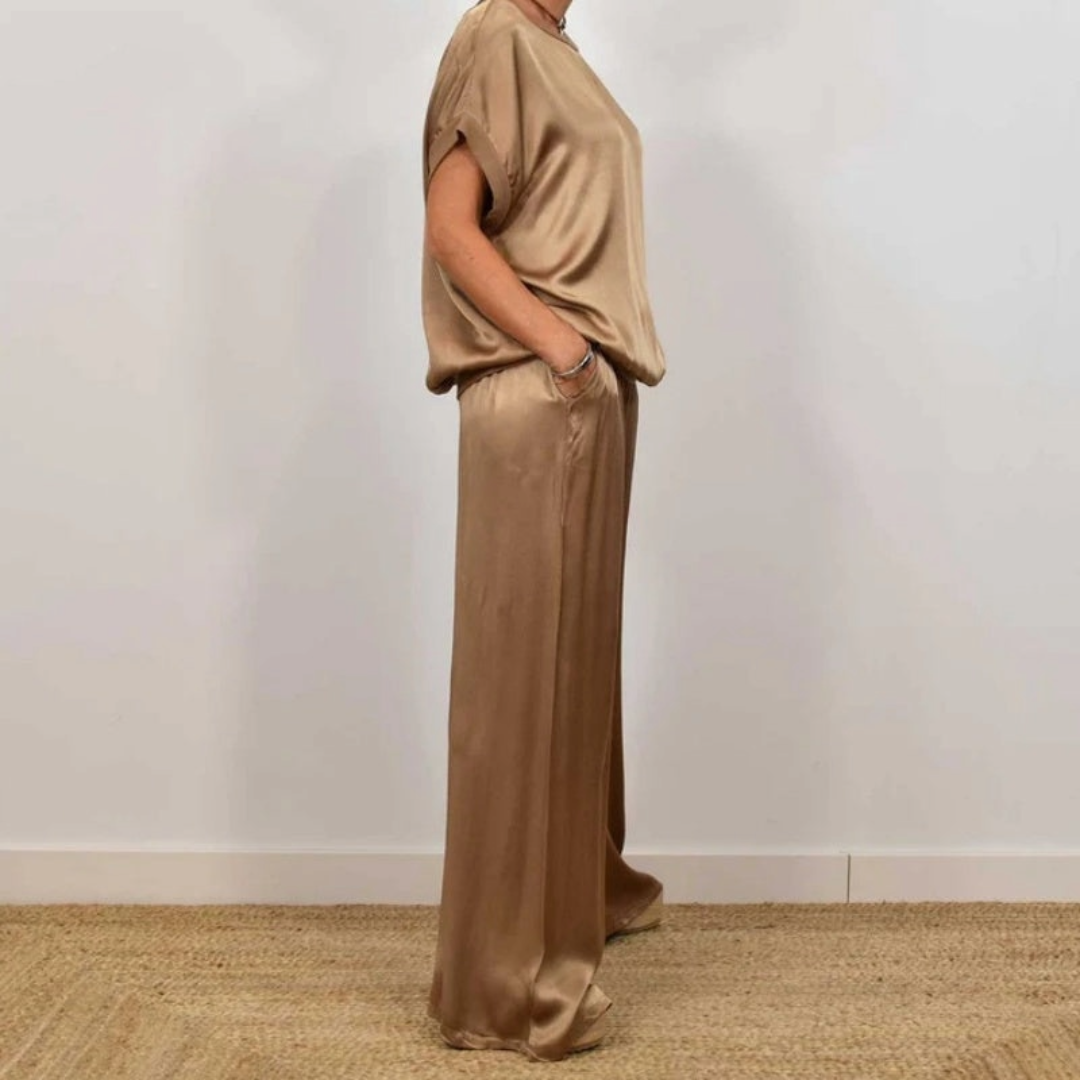 Cecilia | Chic Two-Piece Ensemble