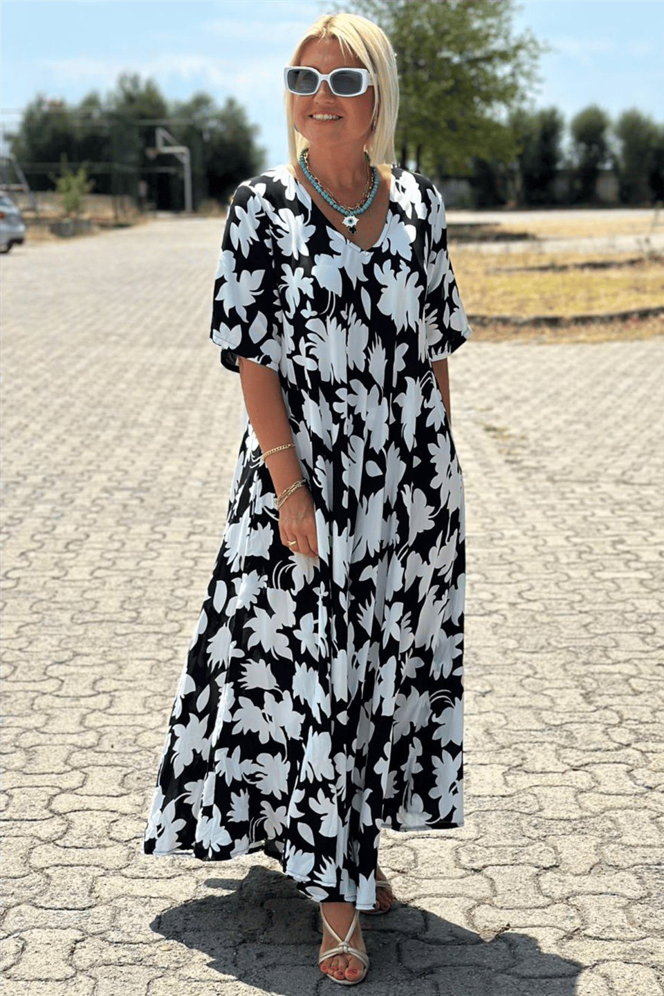 CAMILIA | Chic Dress with Tummy Control