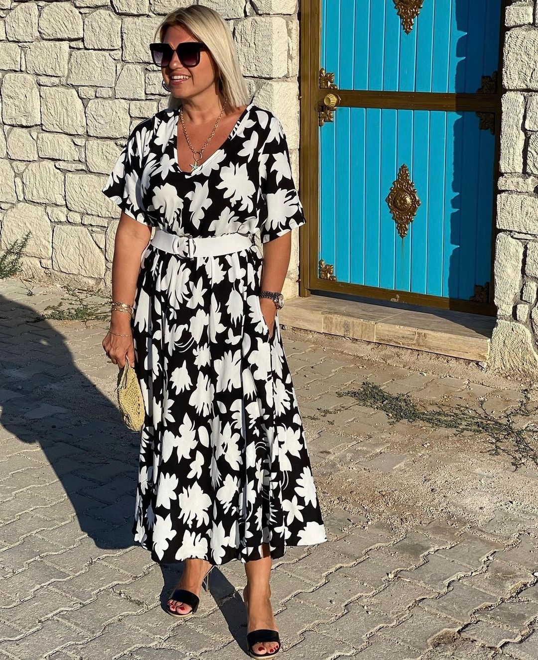 CAMILIA | Chic Dress with Tummy Control