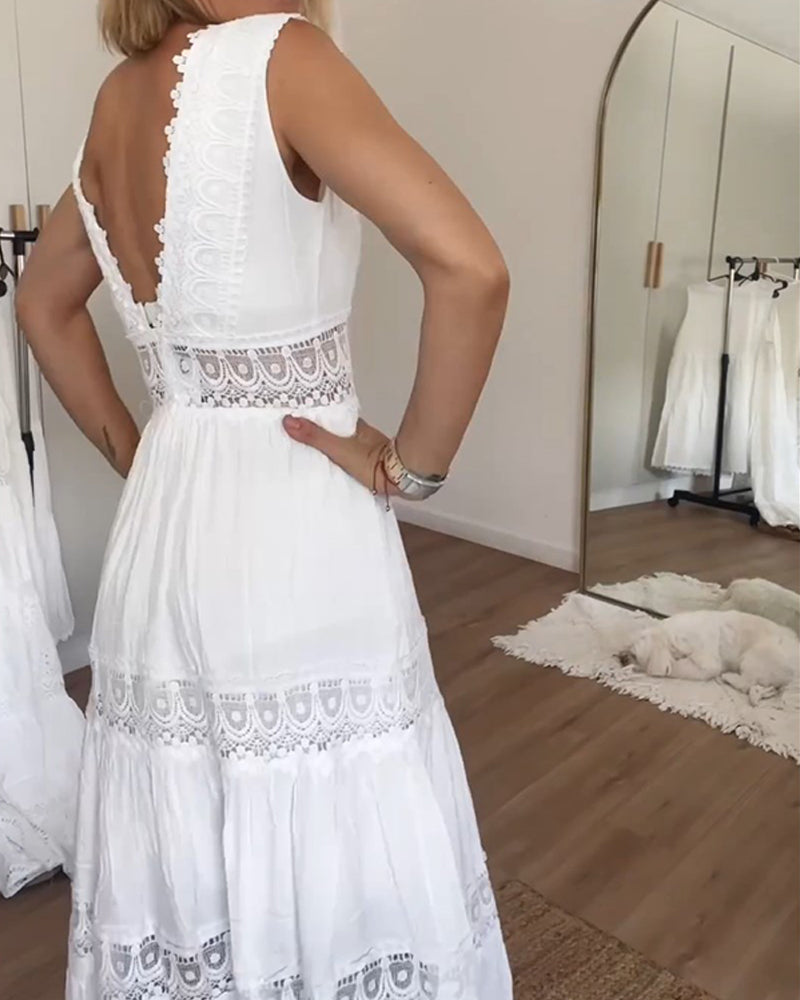 STEPHANIE | Sophisticated V-Neck Dress