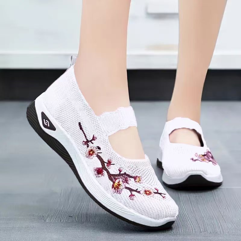 TRACY | EMBROIDERED FLOWER ORTHOPEDIC SLIP-ON SHOES