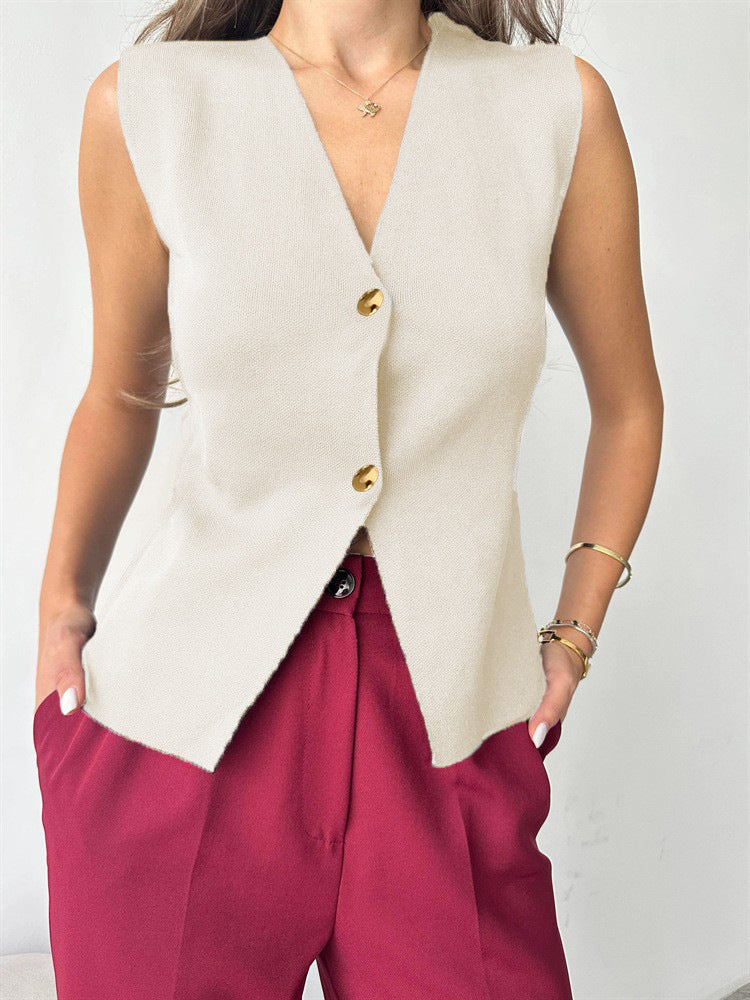 KELLY | Chic Sleeveless Button-Up Blouse