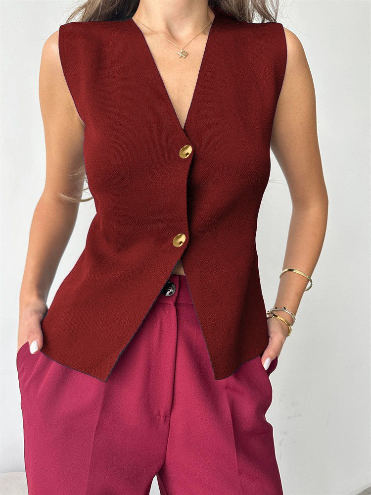 KELLY | Chic Sleeveless Button-Up Blouse