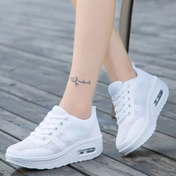 CASSY | FASHIONABLE ORTHOPEDIC SNEAKERS
