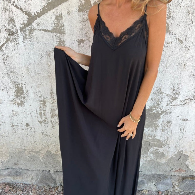 ALEXANDRA | Chic V-Neck Elegant Dress