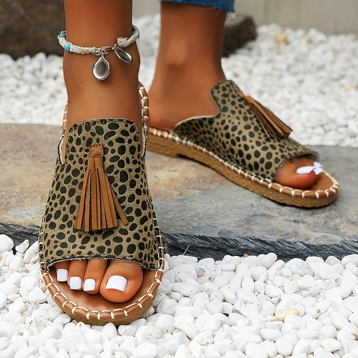 LIDIA | Cozy Flat Sandals