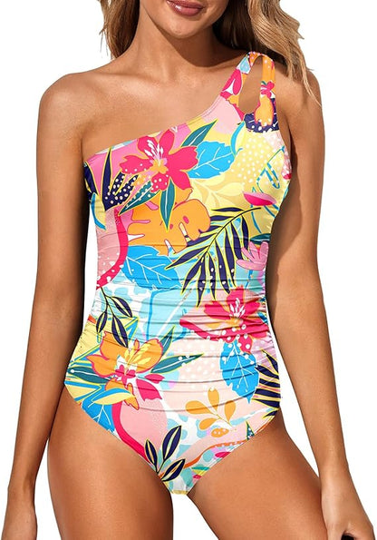 STRELLA | CHIC BODY-SCULPTING SWIMSUIT