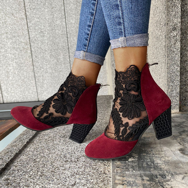 CHIARA | Stylish and Comfortable Pumps