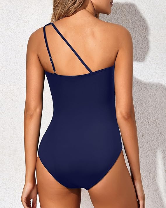 STRELLA | CHIC BODY-SCULPTING SWIMSUIT