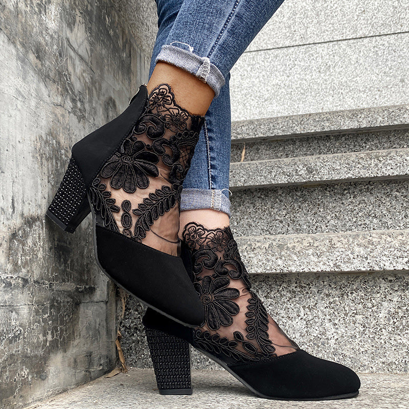 CHIARA | Stylish and Comfortable Pumps