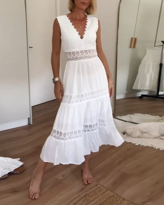 STEPHANIE | Sophisticated V-Neck Dress