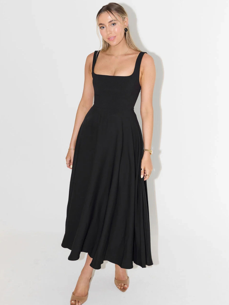 XIARA | Sophisticated Dress