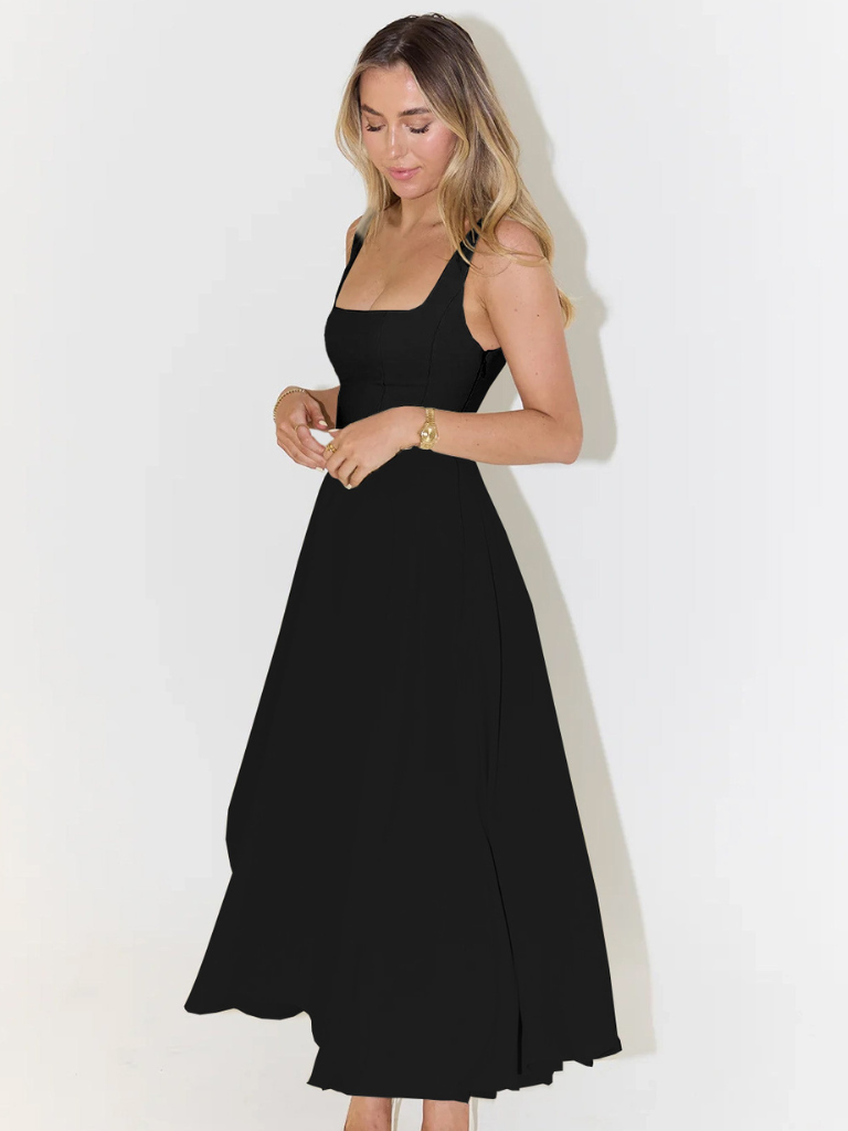 XIARA | Sophisticated Dress